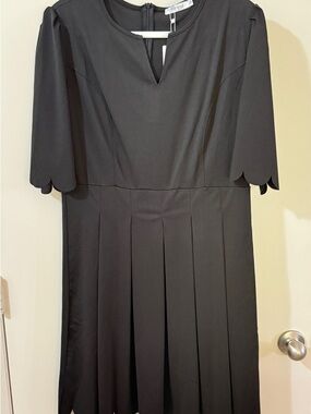 Leota Black Scallop-Sleeve Pleated Midi Dress